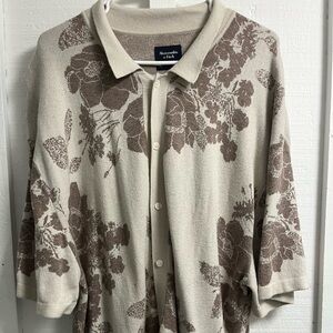 Abercrombie And Fitch short sleeve button up polo